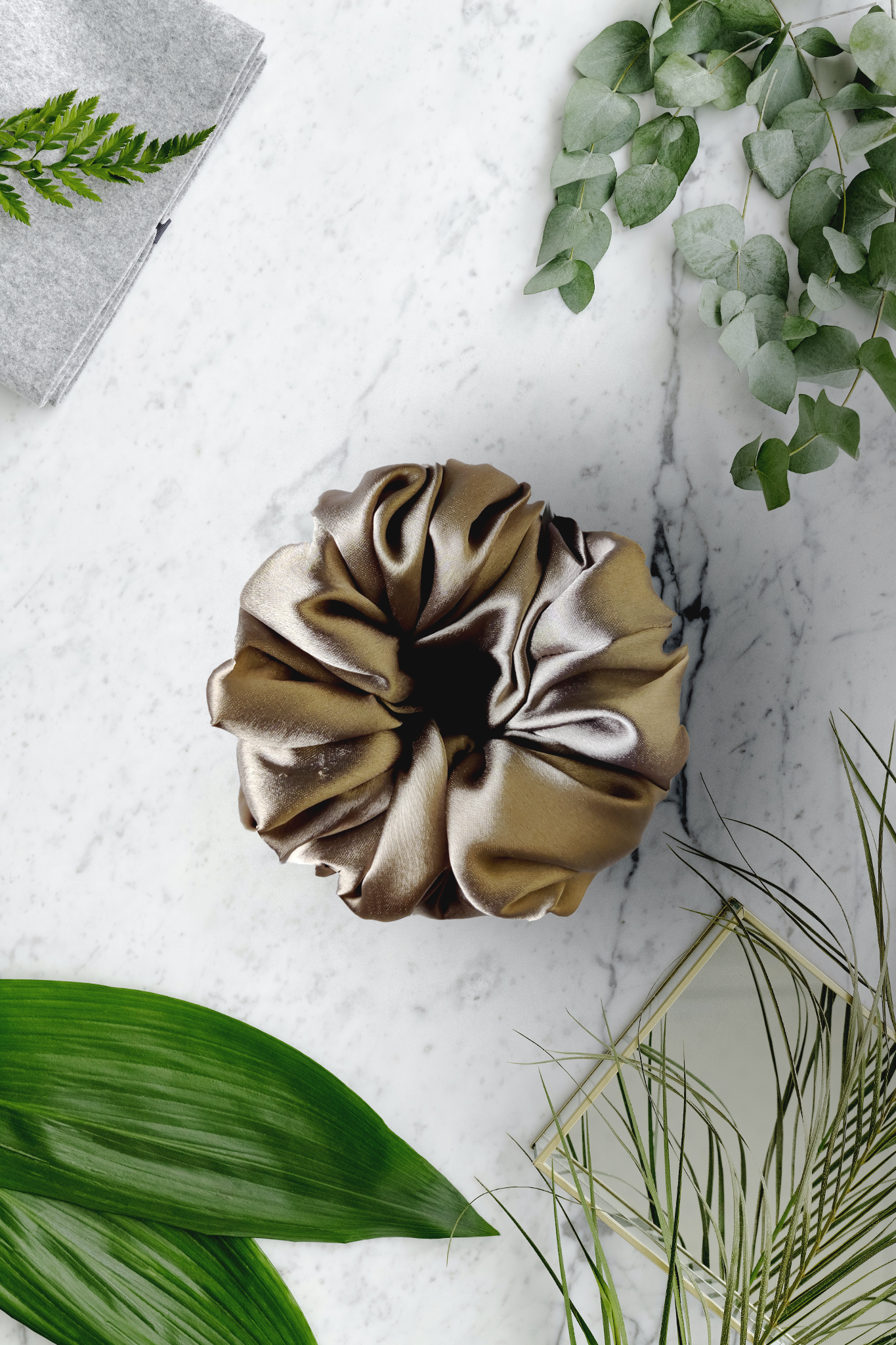 Cherrylavish Hair Scrunchie - Almond Frost