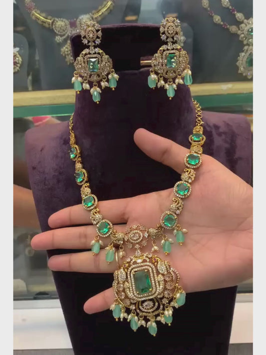 Luxury Green Gemstone Necklace & Diamond Earrings Set – Elegant Jewelry for Special Occasions